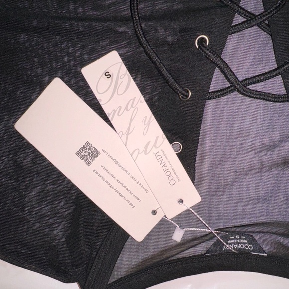 COOFANDY | Black V-Neck Lace Tie Mesh Pullover Stretch Fit Men’s Shirt - Picture 9 of 9